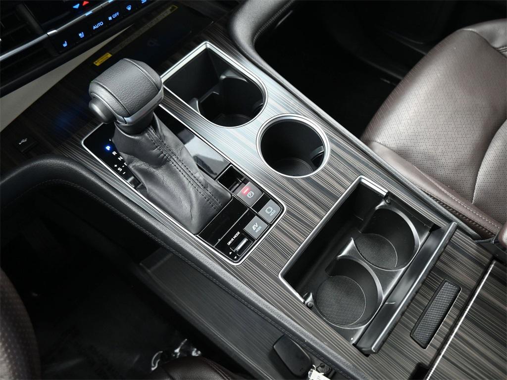 used 2022 Toyota Sienna car, priced at $44,500