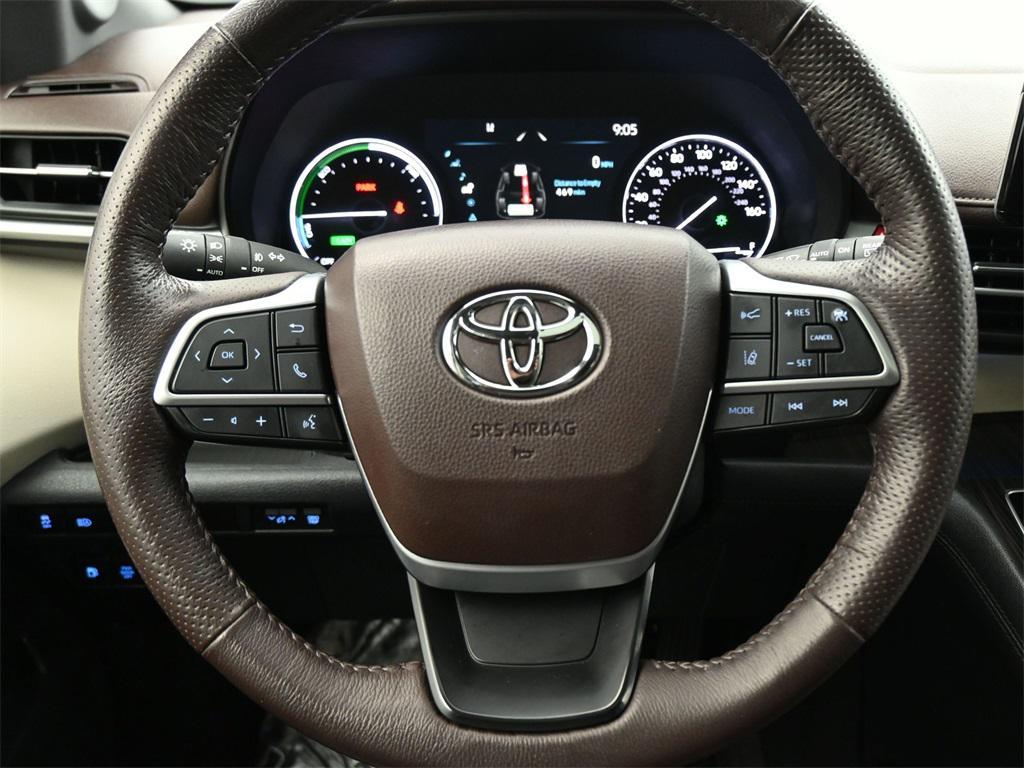 used 2022 Toyota Sienna car, priced at $44,500