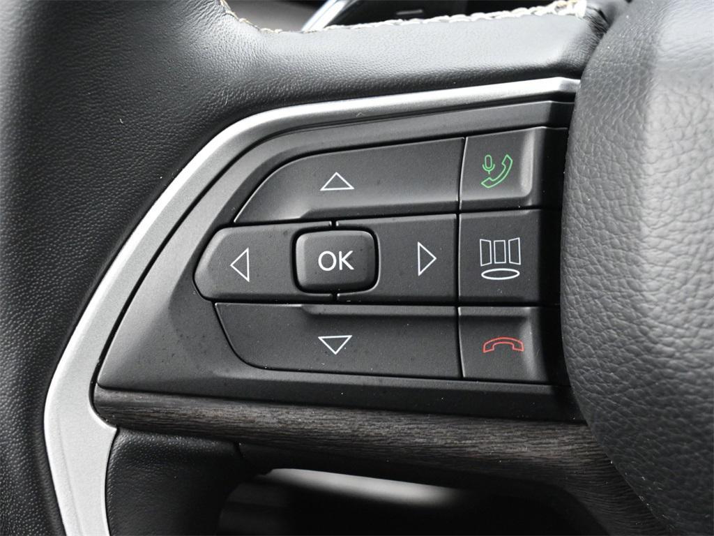 used 2022 Jeep Grand Cherokee car, priced at $31,500