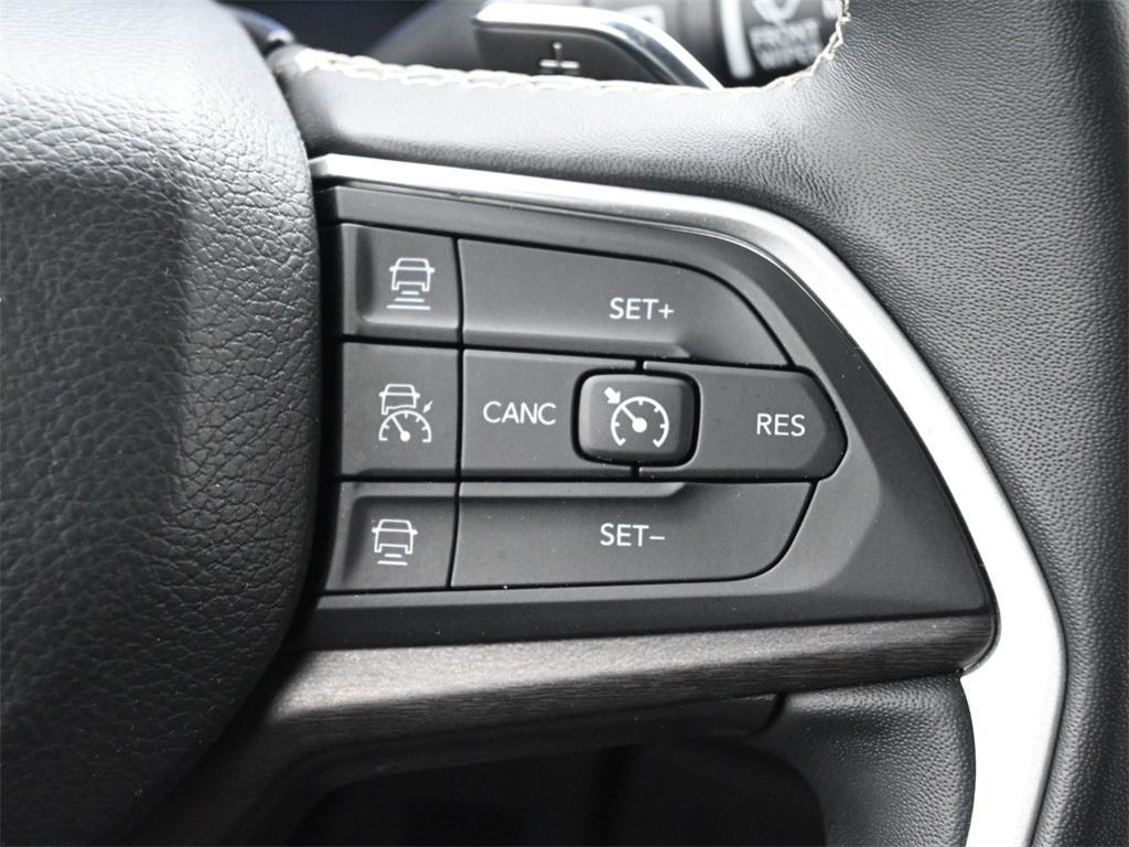 used 2022 Jeep Grand Cherokee car, priced at $31,500