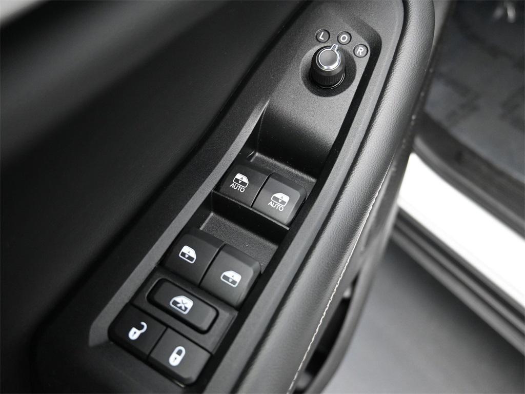 used 2022 Jeep Grand Cherokee car, priced at $31,500