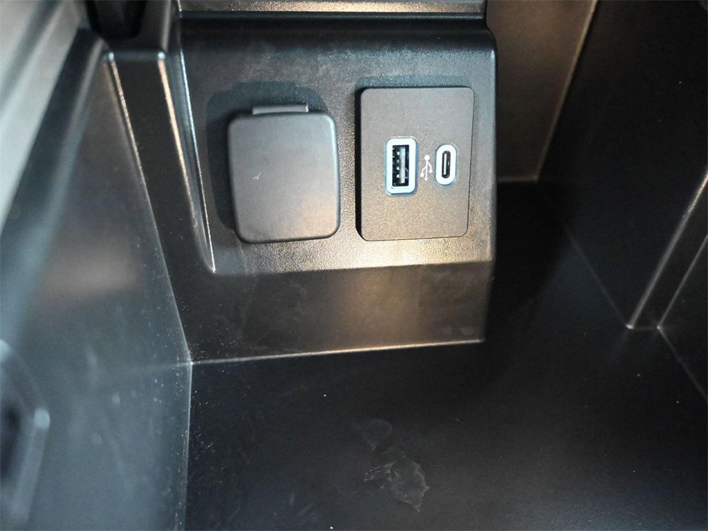 used 2024 Ford Explorer car, priced at $33,000