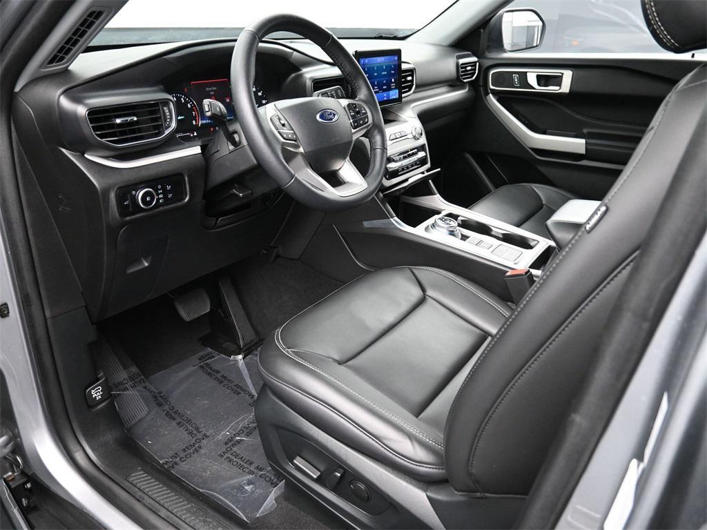 used 2024 Ford Explorer car, priced at $33,000