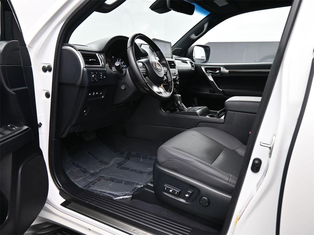 used 2023 Lexus GX 460 car, priced at $59,000