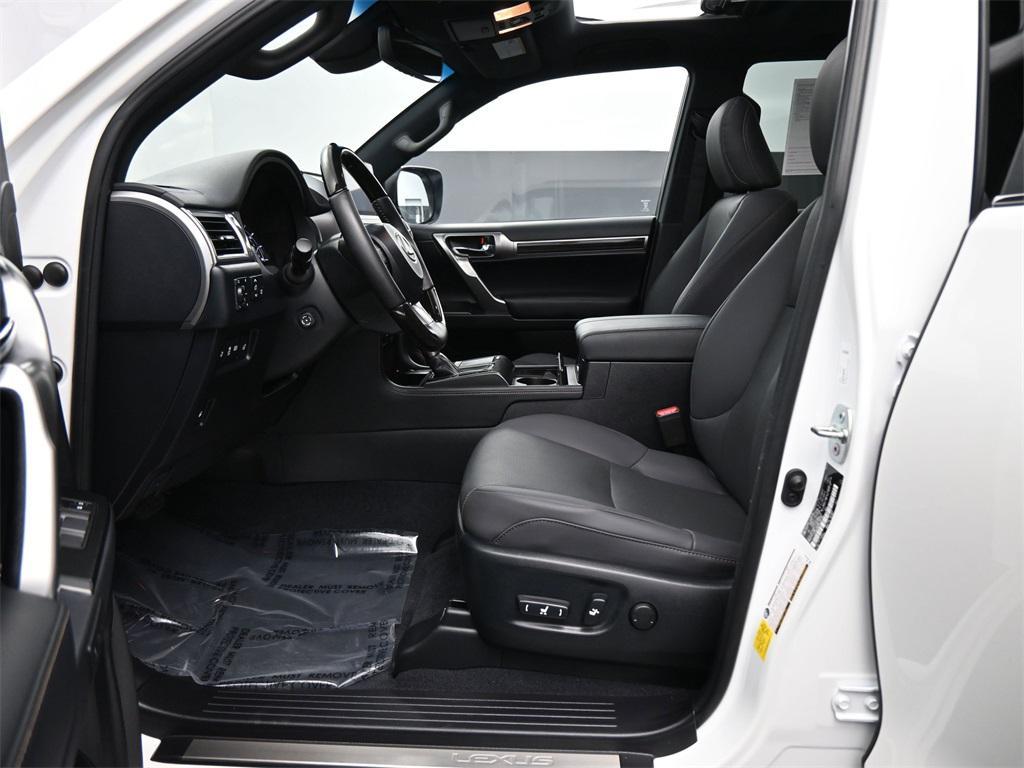 used 2023 Lexus GX 460 car, priced at $59,000