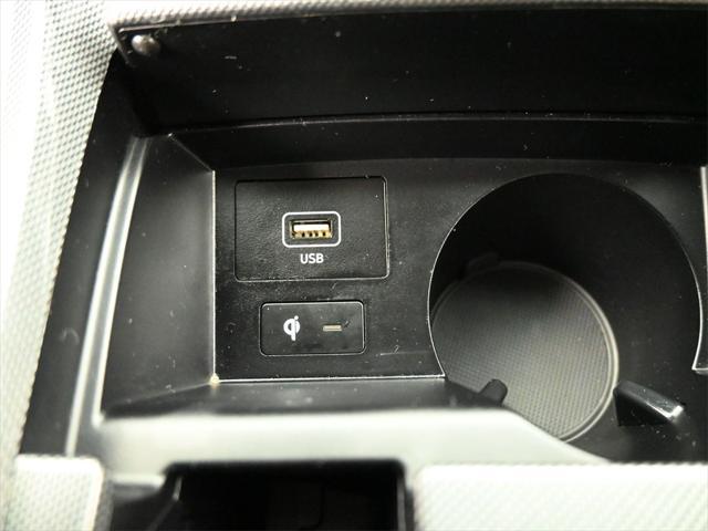 used 2022 Hyundai Santa Fe car, priced at $27,000