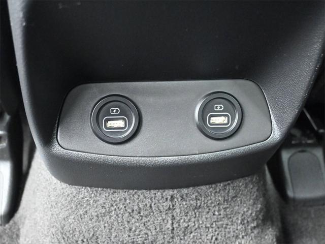 used 2022 Hyundai Santa Fe car, priced at $25,250