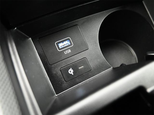 used 2022 Hyundai Santa Fe car, priced at $27,000