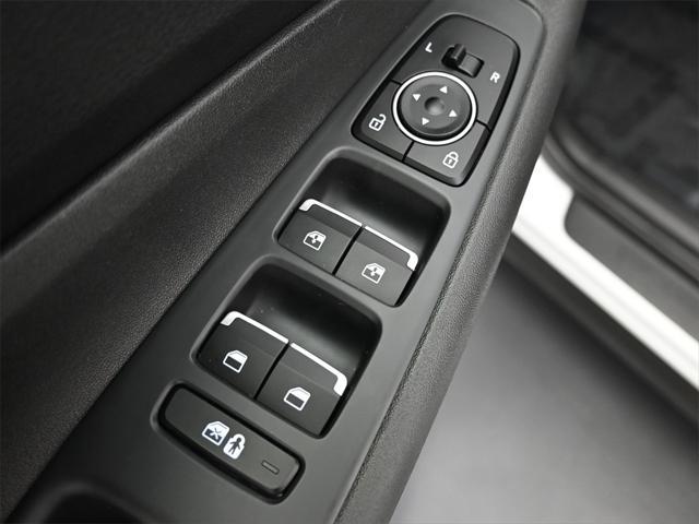 used 2022 Hyundai Santa Fe car, priced at $27,000