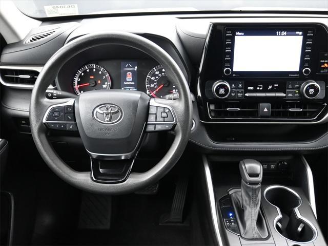 used 2021 Toyota Highlander car, priced at $31,294