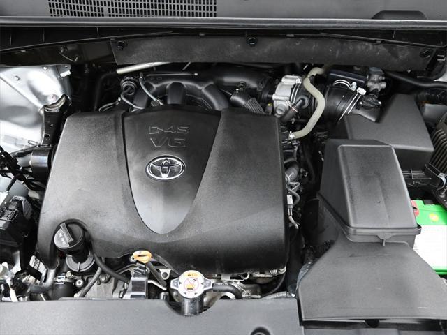 used 2019 Toyota Highlander car, priced at $26,000