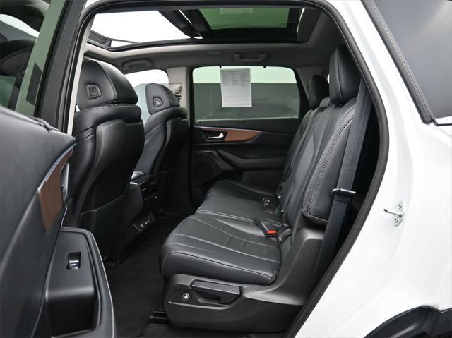 used 2022 Acura MDX car, priced at $39,674