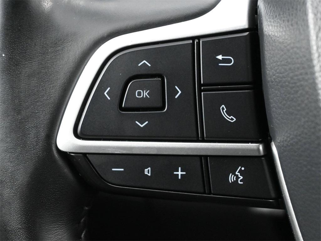 used 2022 Toyota Highlander car, priced at $35,250