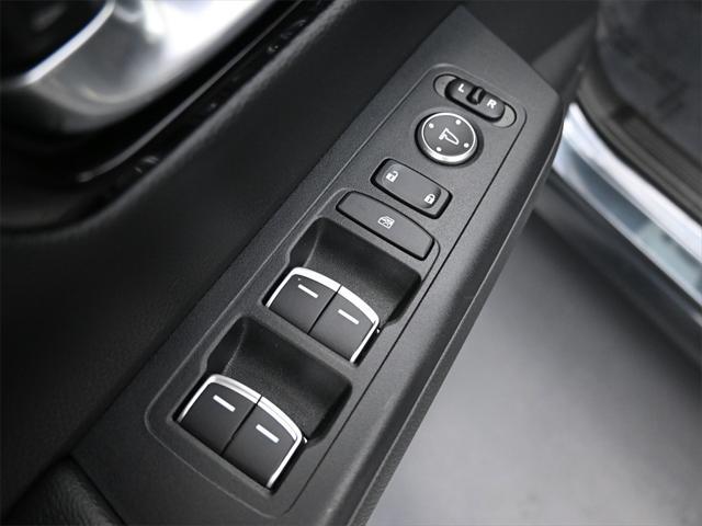 used 2023 Honda CR-V Hybrid car, priced at $35,873