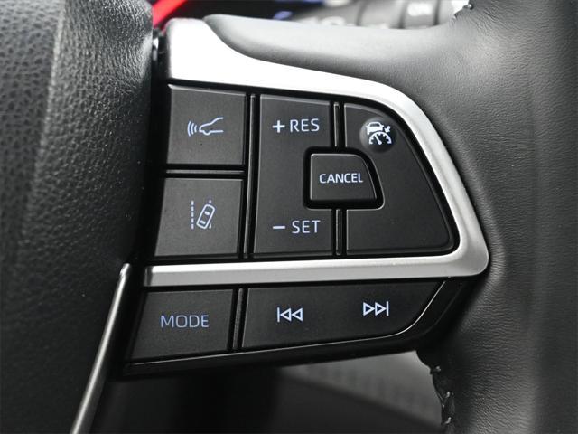 used 2022 Toyota Highlander car, priced at $25,097