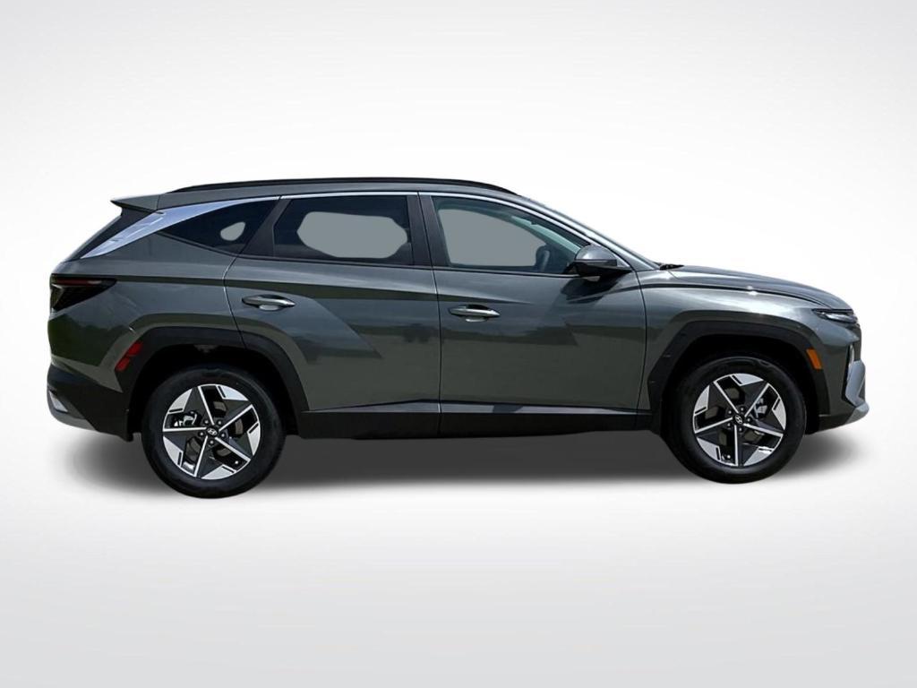 new 2025 Hyundai TUCSON Hybrid car, priced at $37,334