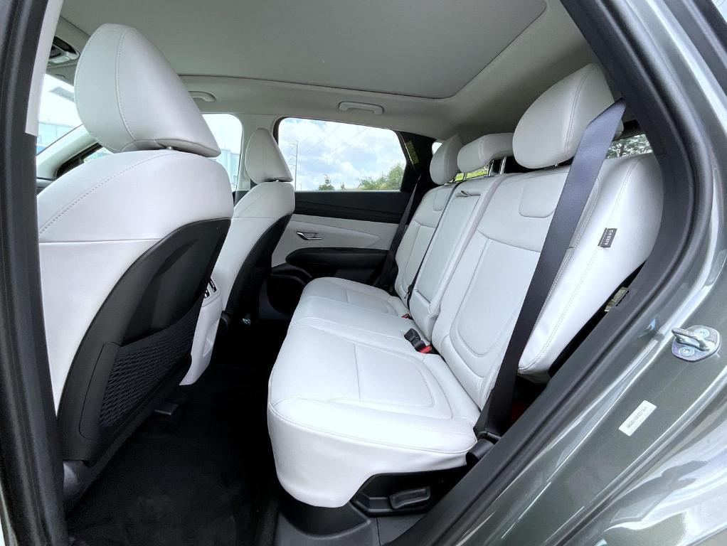 new 2025 Hyundai TUCSON Hybrid car, priced at $37,334