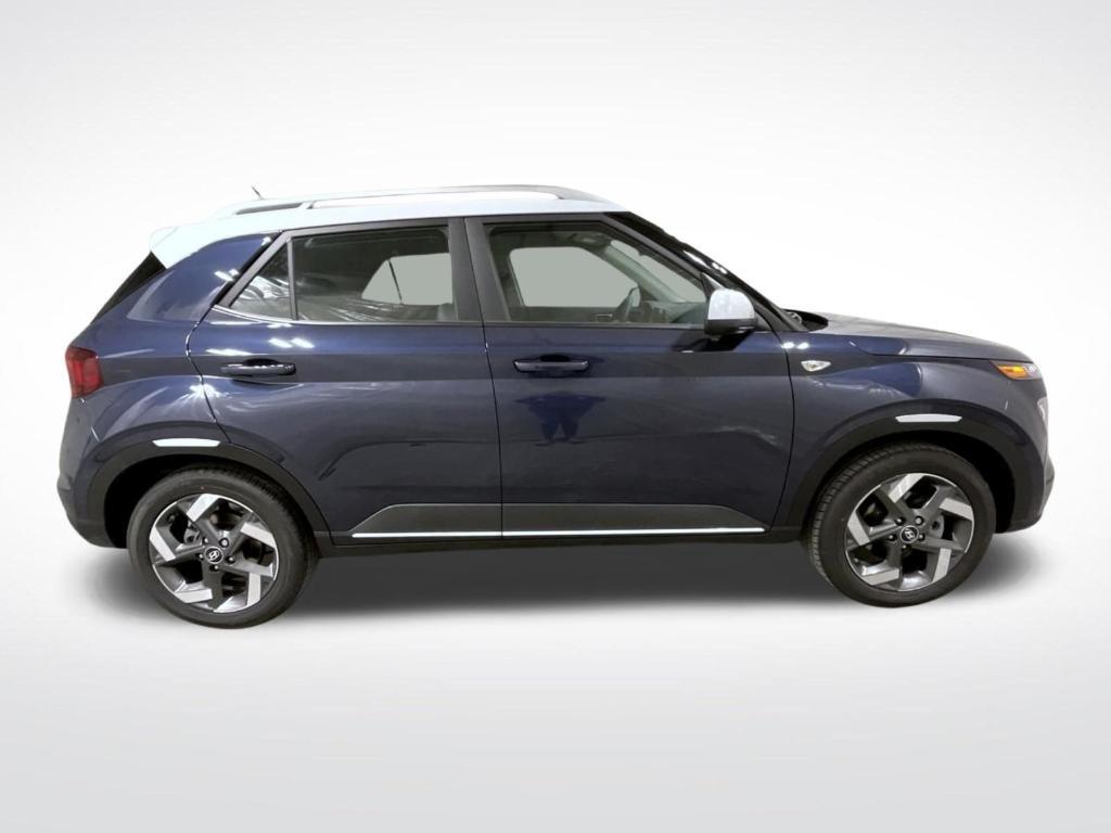new 2025 Hyundai Venue car, priced at $24,774