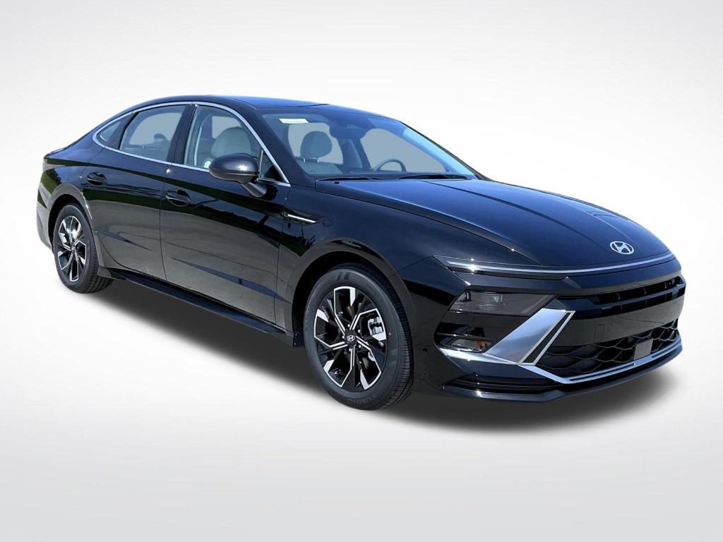 new 2025 Hyundai Sonata car, priced at $30,379