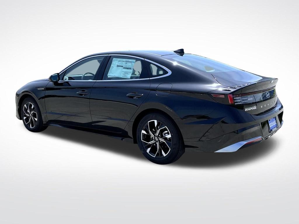 new 2025 Hyundai Sonata car, priced at $30,379