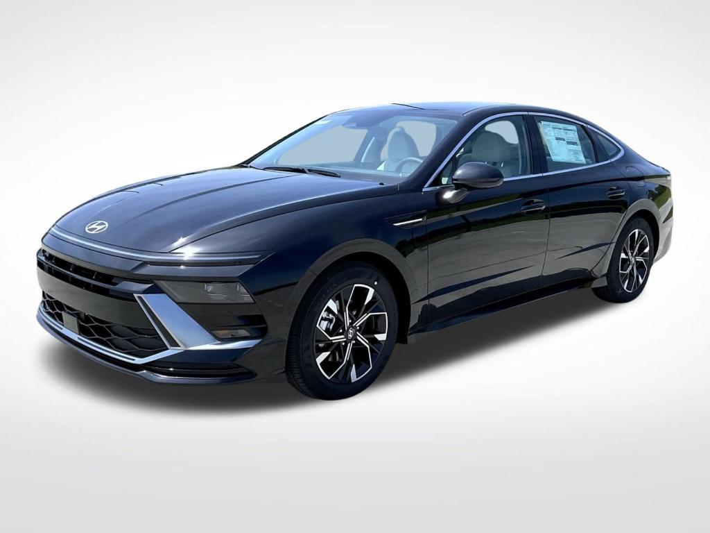 new 2025 Hyundai Sonata car, priced at $30,379