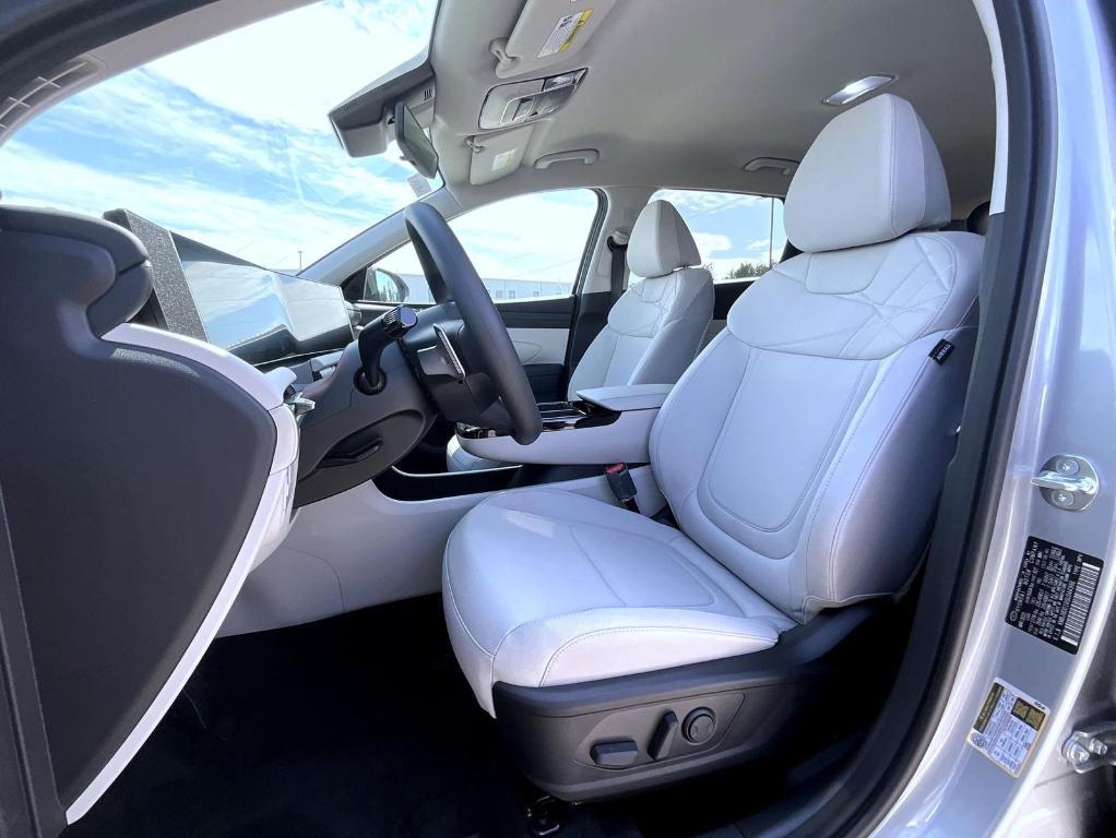new 2025 Hyundai TUCSON Hybrid car, priced at $34,509