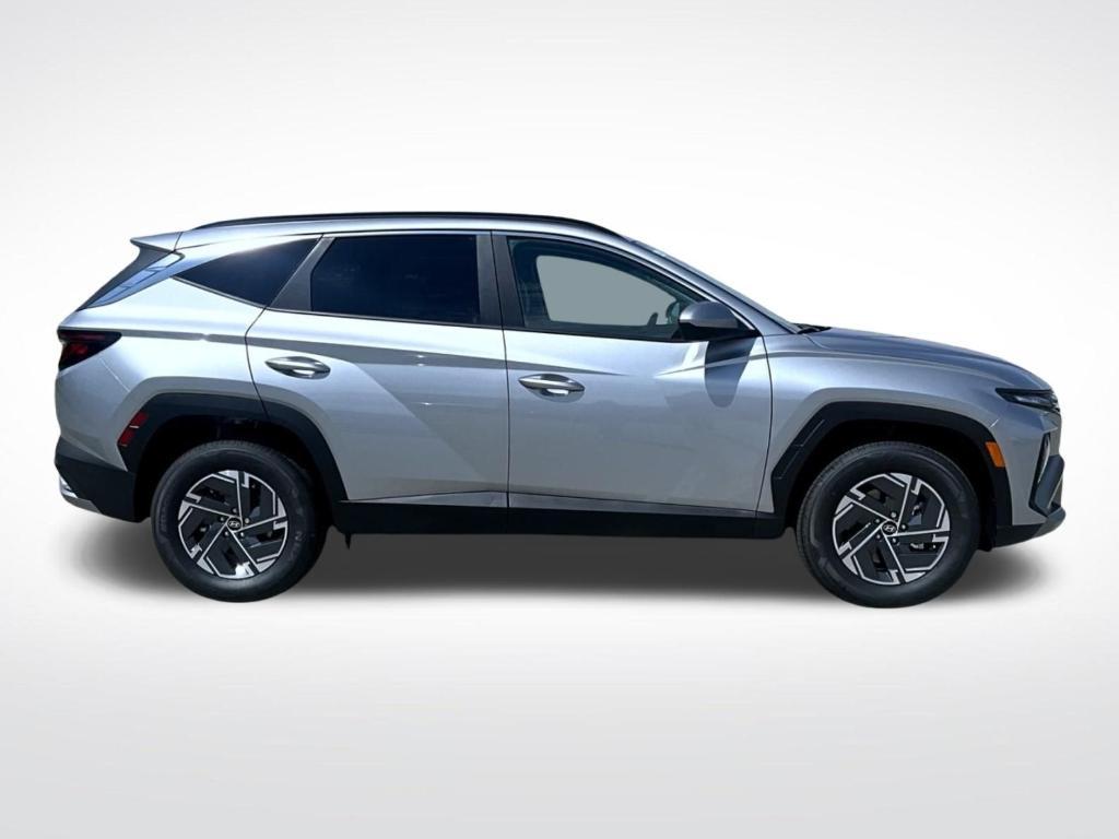 new 2025 Hyundai TUCSON Hybrid car, priced at $34,509