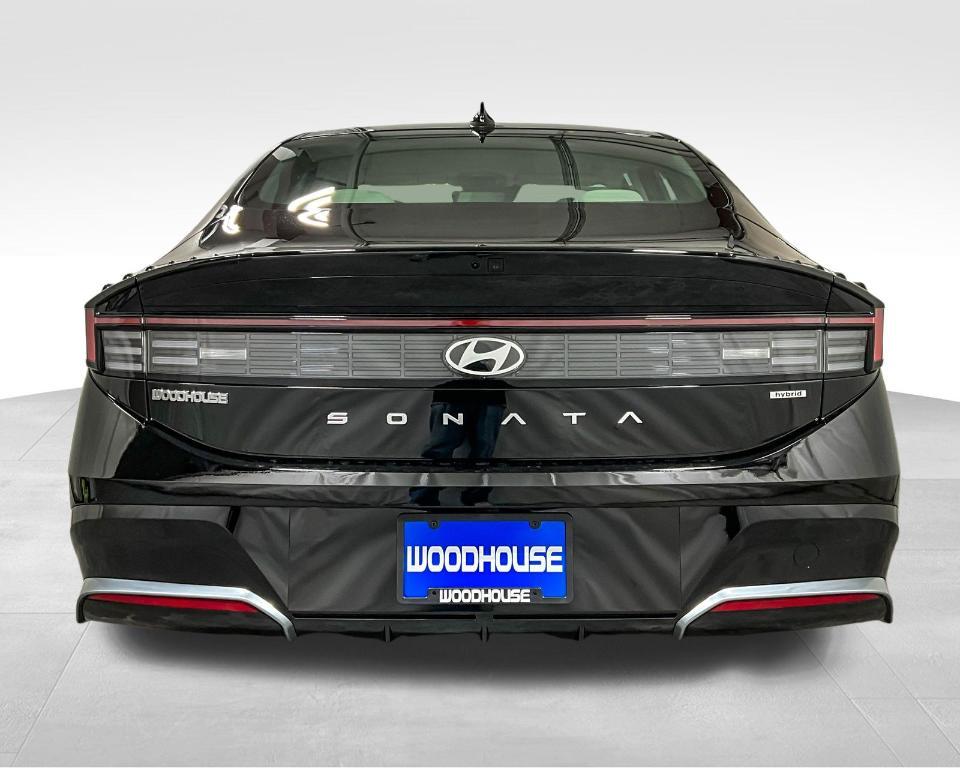 new 2025 Hyundai Sonata Hybrid car, priced at $32,239