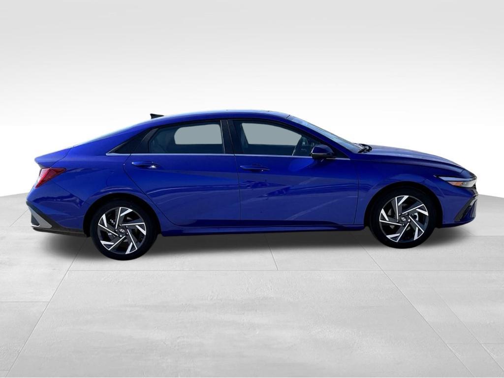 new 2025 Hyundai ELANTRA HEV car, priced at $30,779