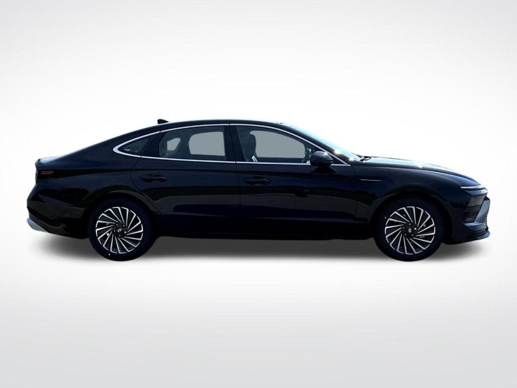 new 2025 Hyundai Sonata Hybrid car, priced at $37,784