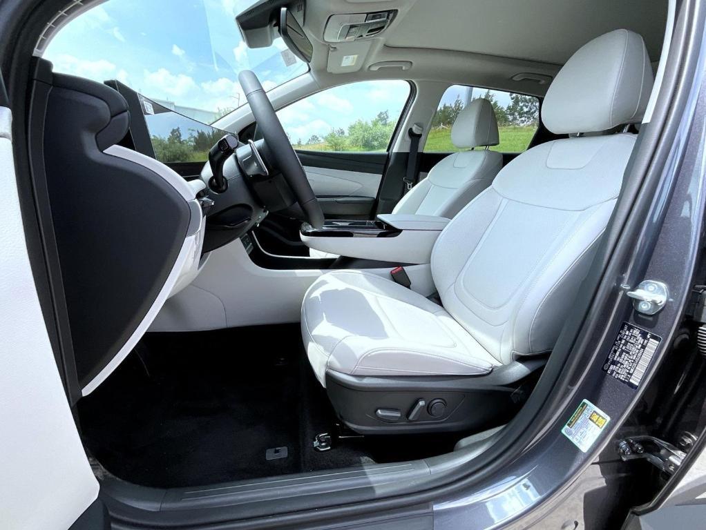 new 2025 Hyundai TUCSON Hybrid car, priced at $37,334