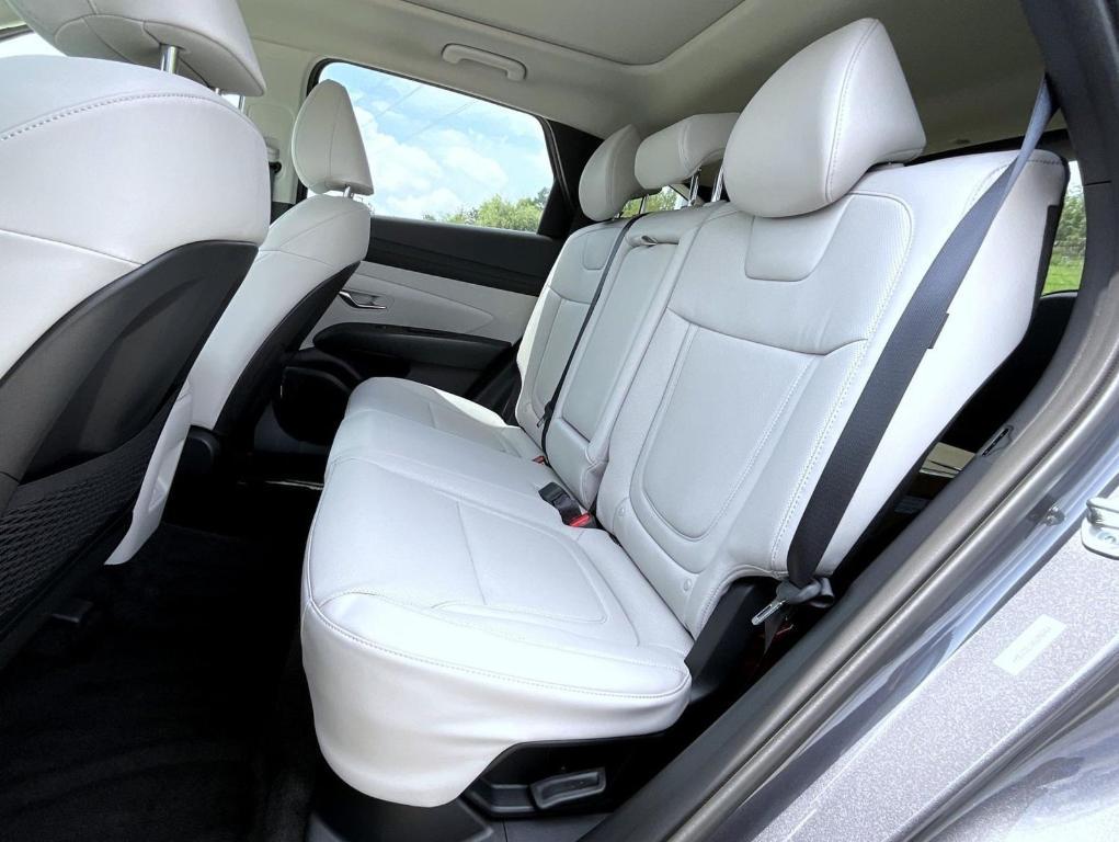 new 2025 Hyundai TUCSON Hybrid car, priced at $37,334