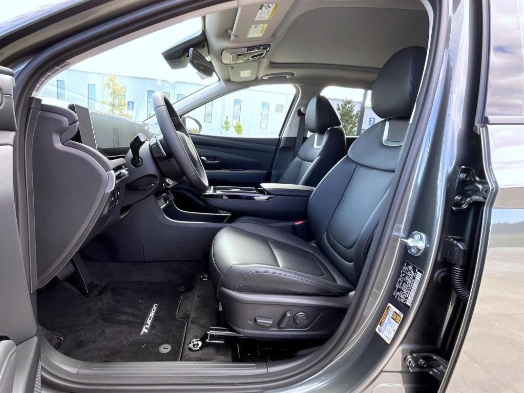 new 2026 Hyundai TUCSON Hybrid car, priced at $43,479