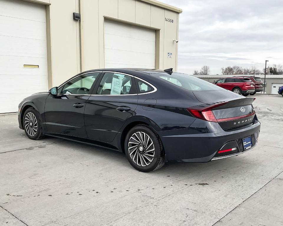 used 2022 Hyundai Sonata Hybrid car, priced at $20,692