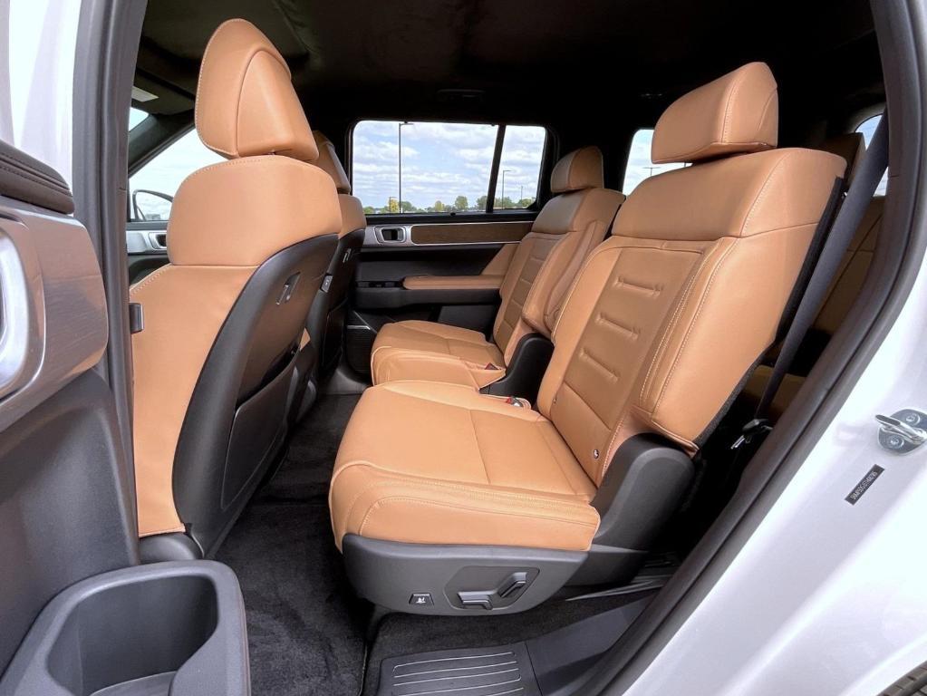 new 2026 Hyundai SANTA FE HEV car, priced at $51,644
