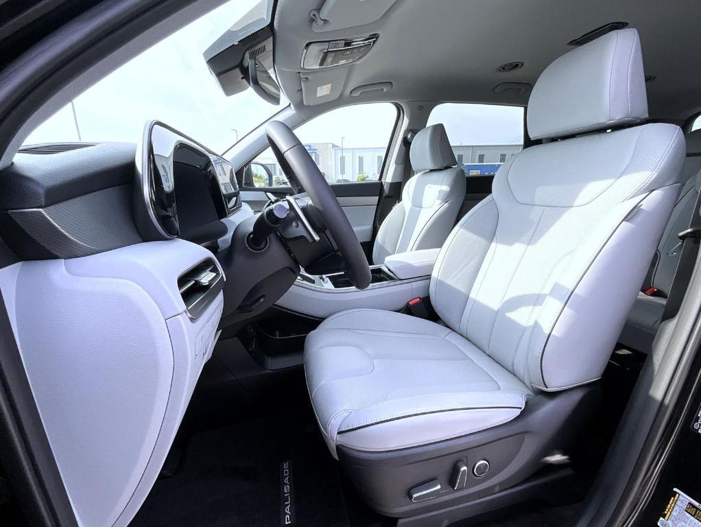 new 2025 Hyundai Palisade car, priced at $41,161