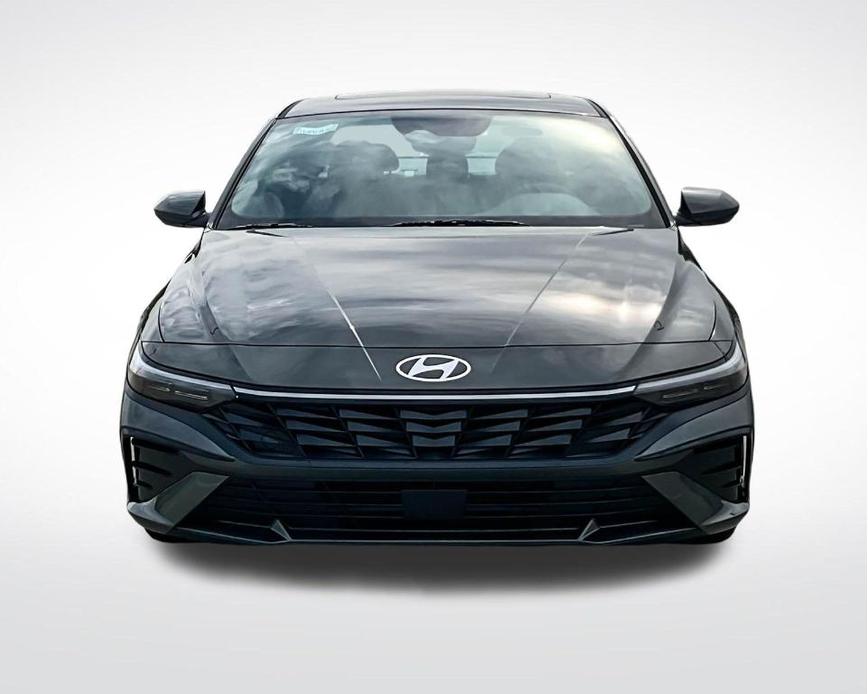 new 2024 Hyundai Elantra car, priced at $26,056