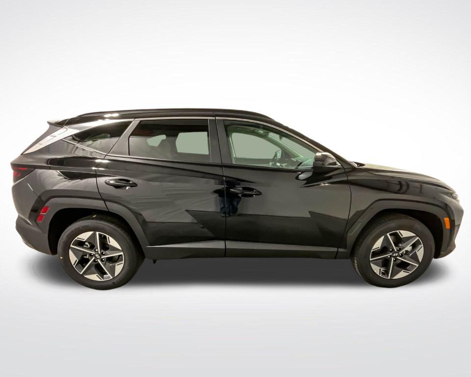 new 2025 Hyundai Tucson car, priced at $33,141