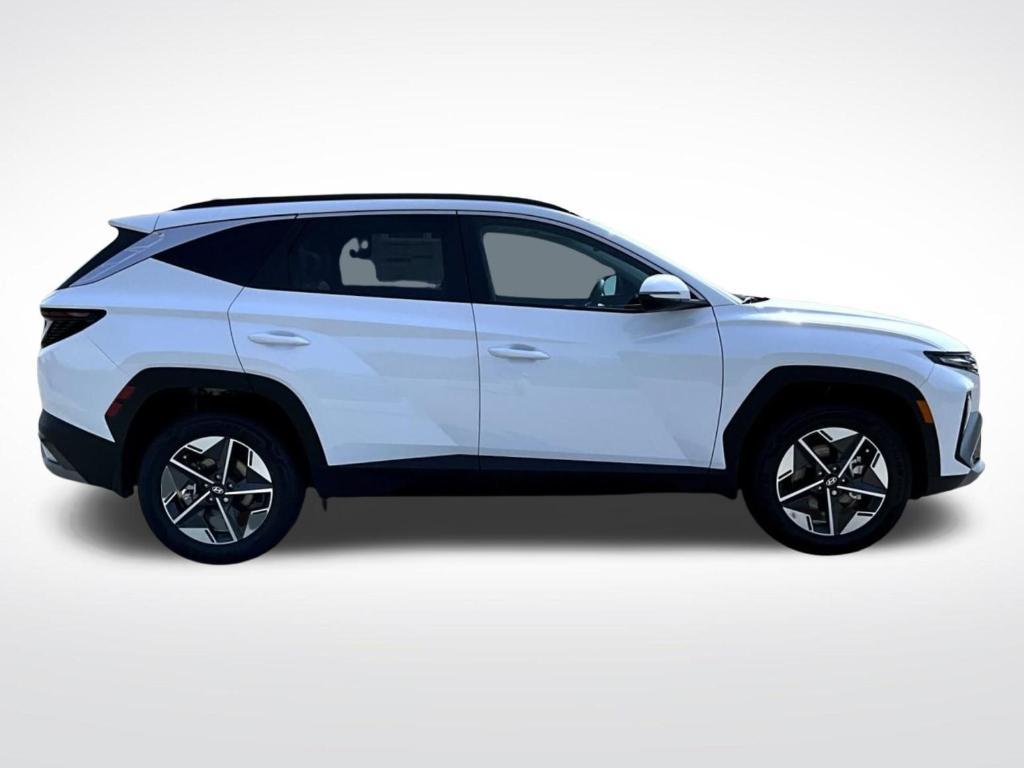 new 2025 Hyundai TUCSON Hybrid car, priced at $37,839