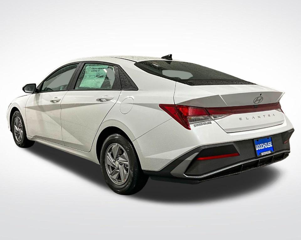 new 2025 Hyundai Elantra car, priced at $23,648