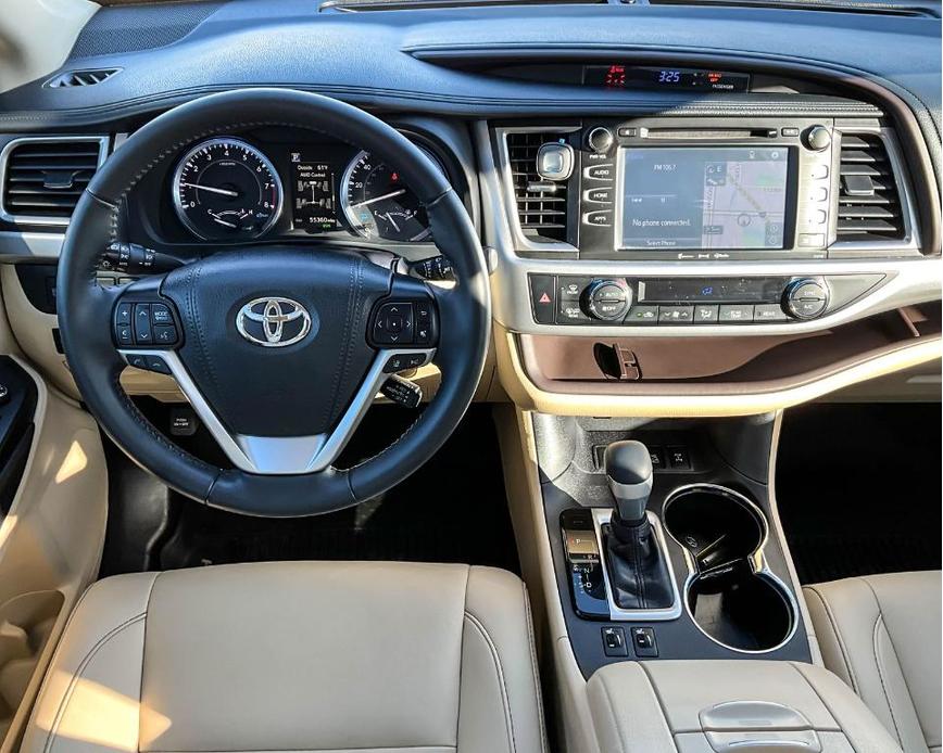 used 2019 Toyota Highlander car, priced at $28,995