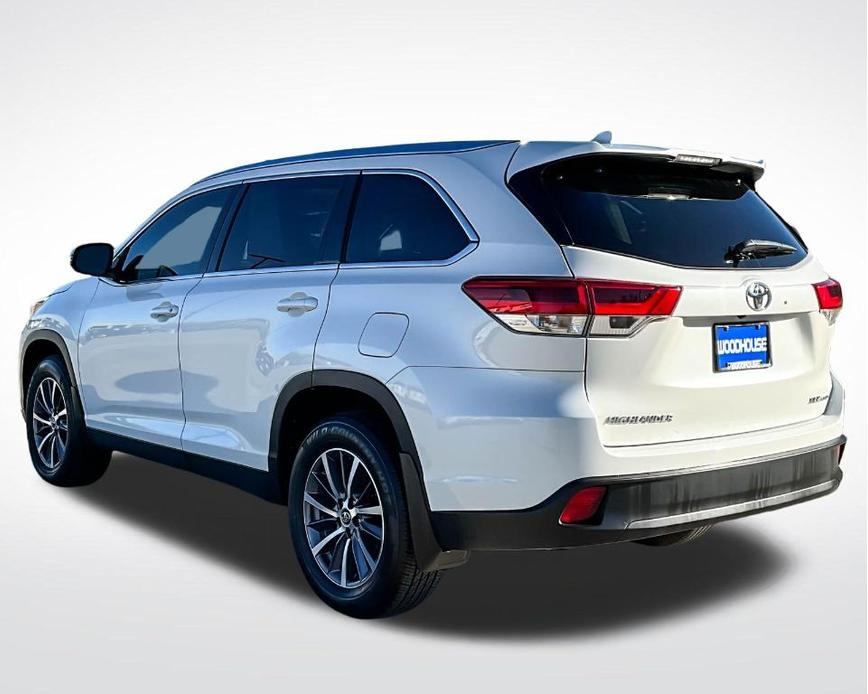 used 2019 Toyota Highlander car, priced at $28,995