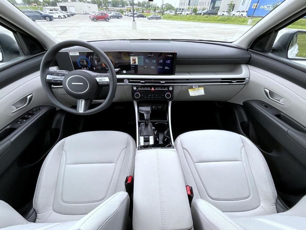 new 2025 Hyundai Tucson car, priced at $33,179