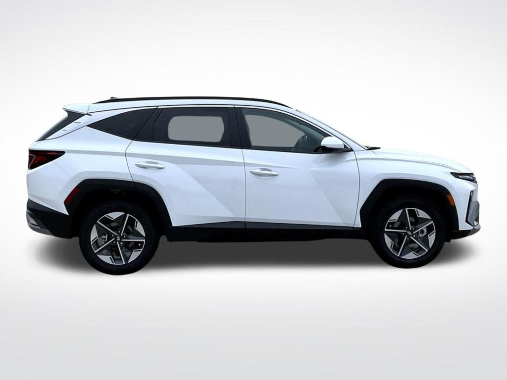 new 2025 Hyundai Tucson car, priced at $33,179