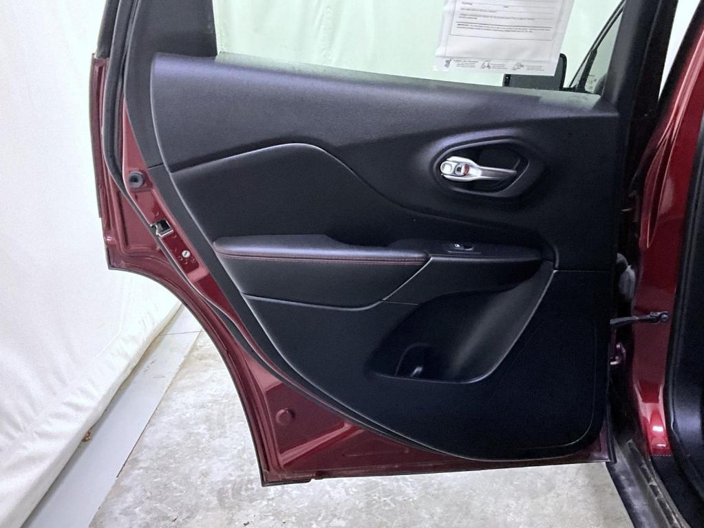 used 2019 Jeep Cherokee car, priced at $21,569