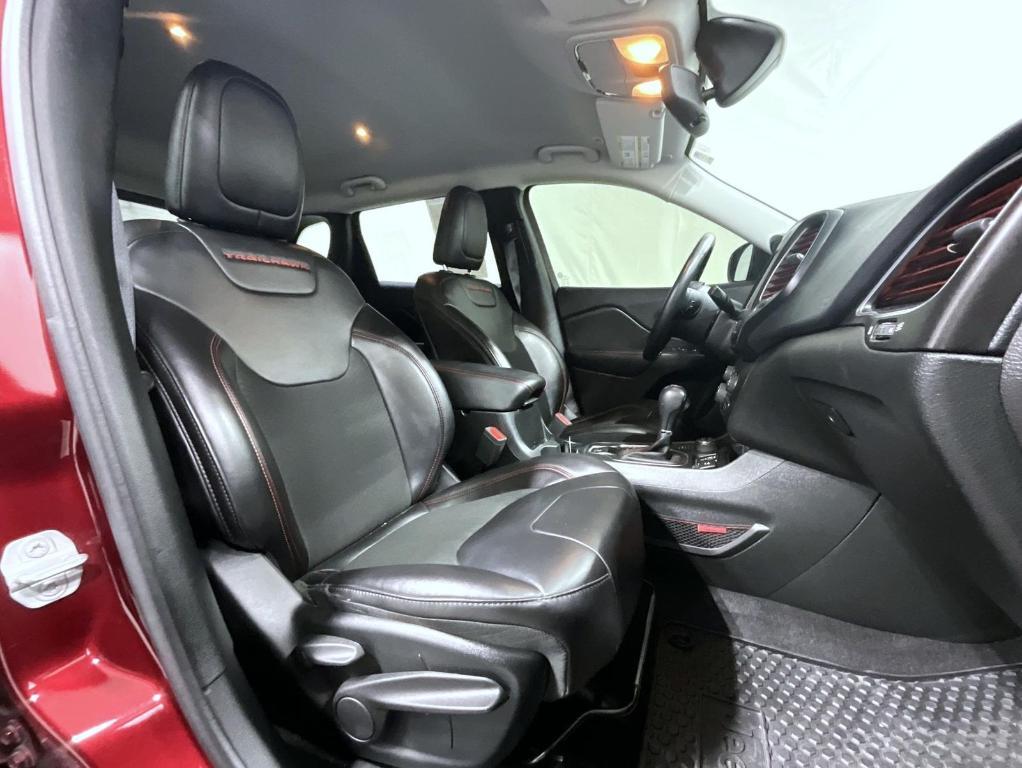 used 2019 Jeep Cherokee car, priced at $21,569