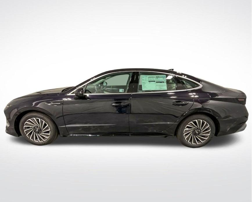 new 2025 Hyundai Sonata Hybrid car, priced at $33,004