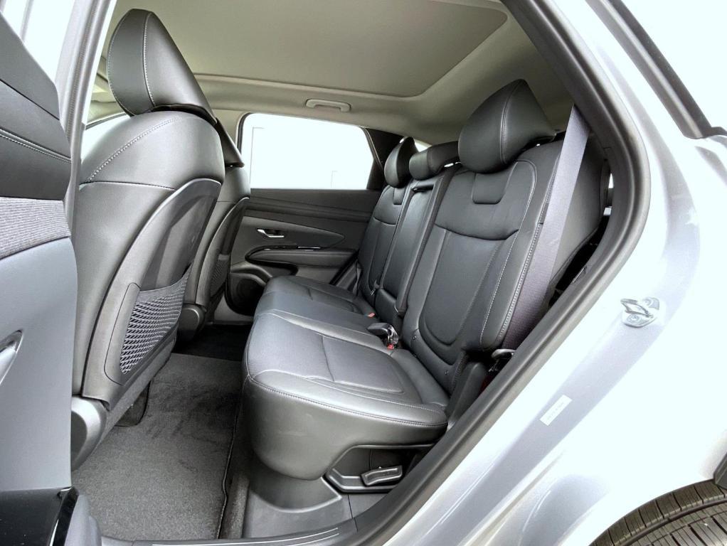 new 2025 Hyundai TUCSON Hybrid car, priced at $40,990