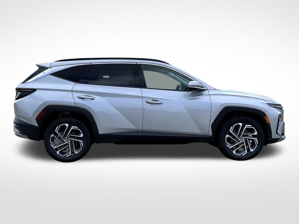new 2025 Hyundai TUCSON Hybrid car, priced at $40,990