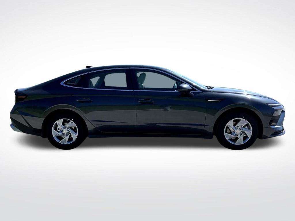 new 2025 Hyundai Sonata car, priced at $27,809